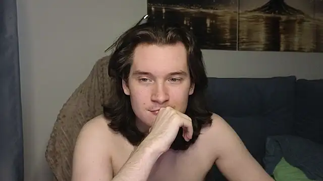 Snapshot of MoreRealAlex chatting on 04-29-26, 05:33 MoreRealAlex online show from 04-29-26, 05:33