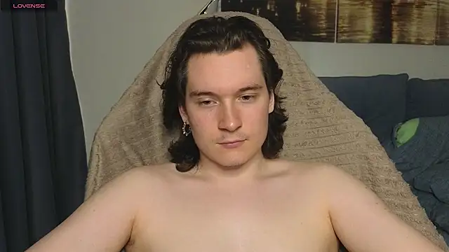 Snapshot of MoreRealAlex chatting on 07-19-26, 05:49 MoreRealAlex online show from 07-19-26, 05:49