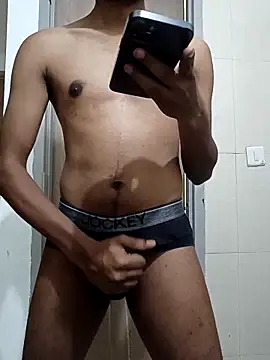 Snapshot of JerryJerome01 chatting on 11-27-25, 06:54 JerryJerome01 online show from 11-27-25, 06:54