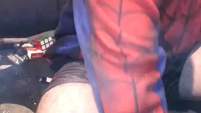 robeaulieu02 online show from 02-19-25, 05:27