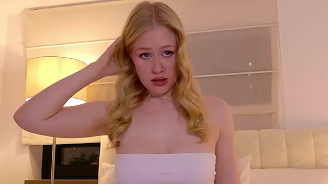 Snapshot of JuliaJaee chatting on 07-20-26, 05:37 JuliaJaee online show from 07-20-26, 05:37