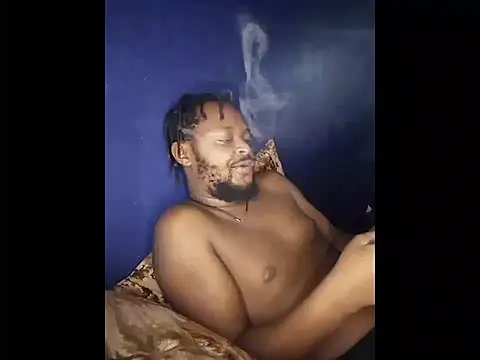 Snapshot of Freaky_Vannahs chatting on 02-14-26, 06:15 Freaky Vannahs online show from 02-14-26, 06:15