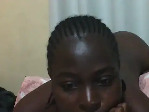 Snapshot of ara_bella chatting on 01-08-26, 11:18 ara bella online show from 01-08-26, 11:18