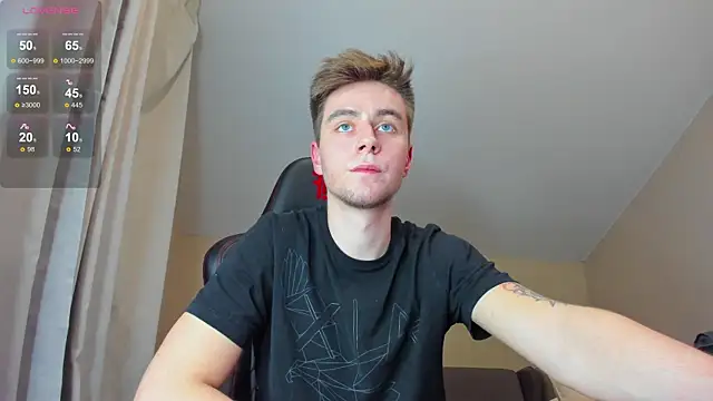 Snapshot of TaisonBrownX chatting on 12-04-24, 07:34 TaisonBrownX online show from 12-04-24, 07:34