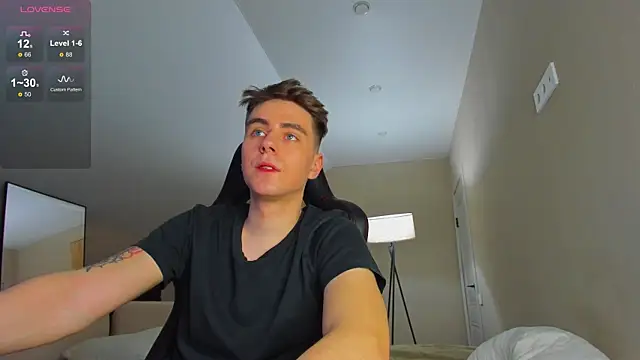 Snapshot of TaisonBrownX chatting on 12-28-24, 10:23 TaisonBrownX online show from 12-28-24, 10:23