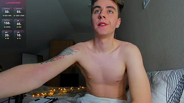 Snapshot of TaisonBrownX chatting on 01-14-25, 06:17 TaisonBrownX online show from 01-14-25, 06:17