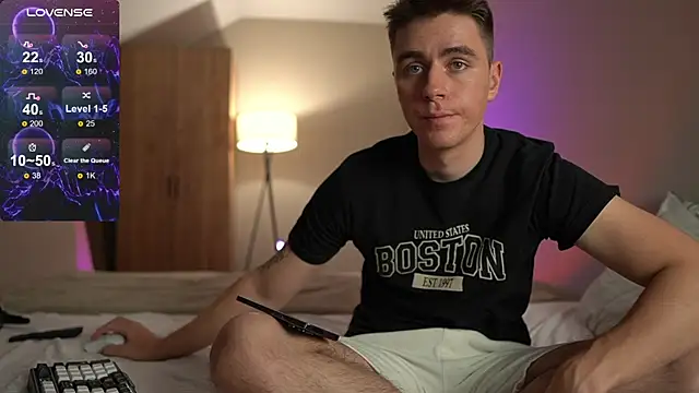 Snapshot of TaisonBrownX chatting on 09-10-25, 07:03 TaisonBrownX online show from 09-10-25, 07:03