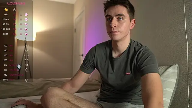 Snapshot of TaisonBrownX chatting on 10-01-25, 07:20 TaisonBrownX online show from 10-01-25, 07:20