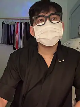 Snapshot of MinhTuanLive chatting on 03-15-25, 07:09 MinhTuanLive online show from 03-15-25, 07:09