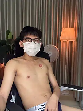 Snapshot of MinhTuanLive chatting on 02-19-26, 08:10 MinhTuanLive online show from 02-19-26, 08:10