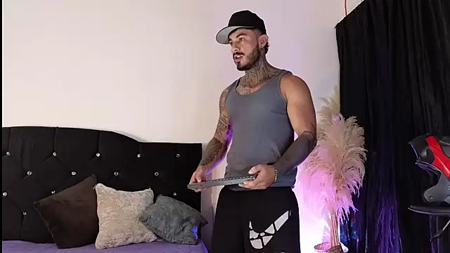 john cartter1 online show from 10-27-25, 11:47