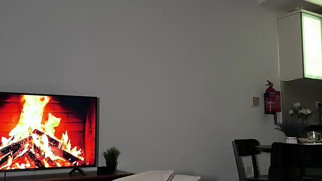 Snapshot of JodyBlow chatting on 12-22-25, 06:16 JodyBlow online show from 12-22-25, 06:16