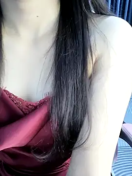 Snapshot of _Linez_ chatting on 09-23-25, 04:43  Linez  online show from 09-23-25, 04:43