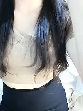 Snapshot of _Linez_ chatting on 11-02-25, 05:04  Linez  online show from 11-02-25, 05:04