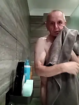 Snapshot of mr_english50 chatting on 12-04-25, 08:17 mr english50 online show from 12-04-25, 08:17