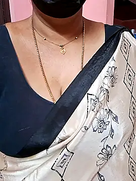 ananya956 online show from 11-13-25, 09:36