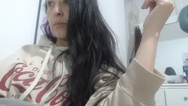 naughthyany16 online show from 10-17-25, 09:12