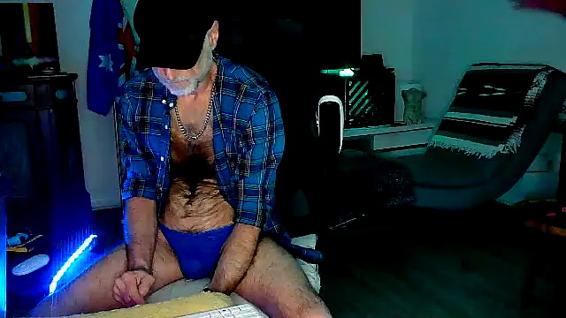 Snapshot of Towndude123 chatting on 02-27-26, 05:51 Towndude123 online show from 02-27-26, 05:51