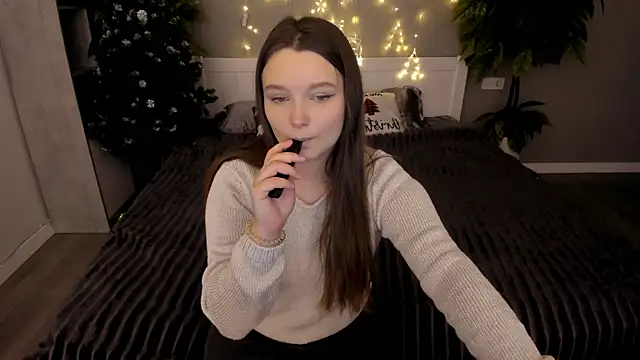 Snapshot of MagicPeachh_ chatting on 01-06-26, 01:37 MagicPeachh online show from 01-06-26, 01:37