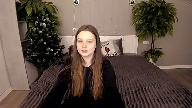 Snapshot of MagicPeachh_ chatting on 01-14-26, 06:52 MagicPeachh online show from 01-14-26, 06:52