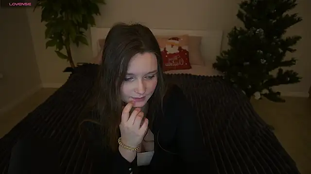 Snapshot of MagicPeachh_ chatting on 01-15-26, 01:59 MagicPeachh online show from 01-15-26, 01:59