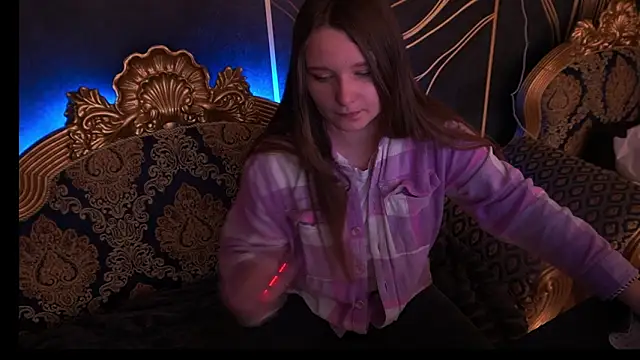 Snapshot of MagicPeachh_ chatting on 02-02-26, 01:43 MagicPeachh online show from 02-02-26, 01:43