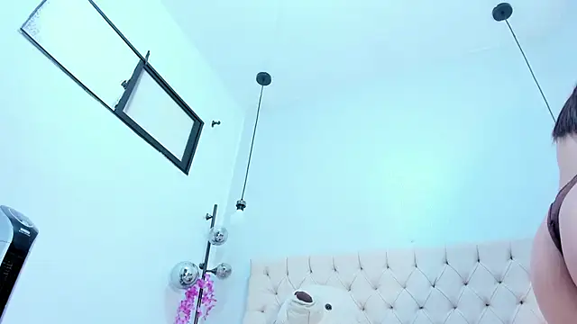 Victoria Coleman online show from 12-19-25, 07:43