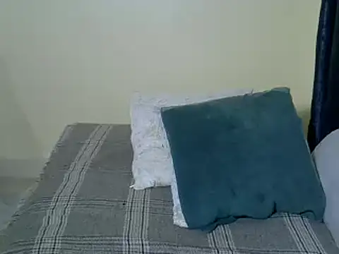 prettycheeky online show from 10-24-25, 05:04