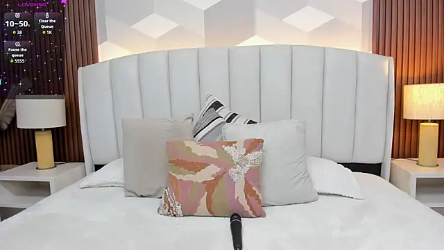 Marge lasander online show from 12-03-25, 01:35