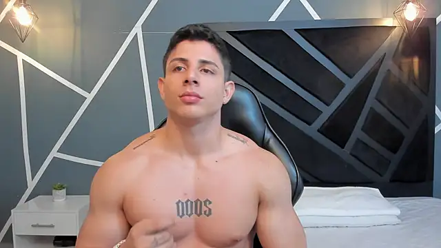 Snapshot of Johan_Williams_07 chatting on 12-07-24, 02:53 Johan Williams 07 online show from 12-07-24, 02:53