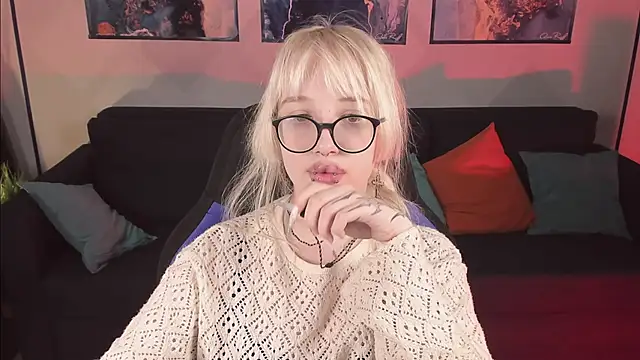 AmayaSakura online show from 12-15-24, 01:02