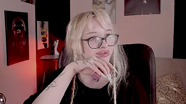 AmayaSakura online show from 12-17-24, 11:16