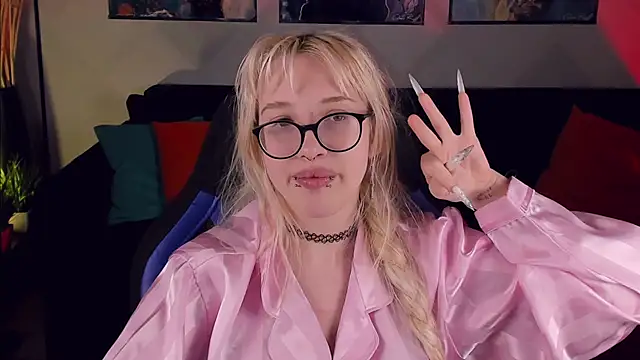 AmayaSakura online show from 12-21-24, 12:20