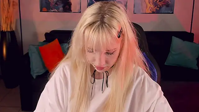 AmayaSakura online show from 12-22-24, 01:01