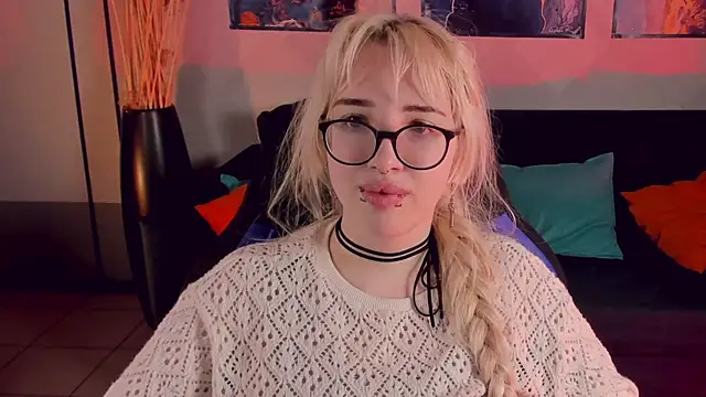 AmayaSakura online show from 12-30-24, 12:43