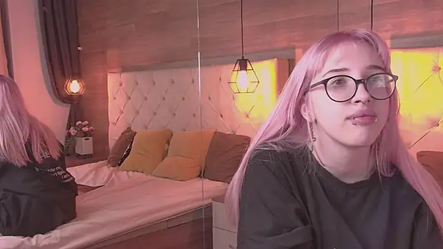 AmayaSakura online show from 01-22-25, 01:53