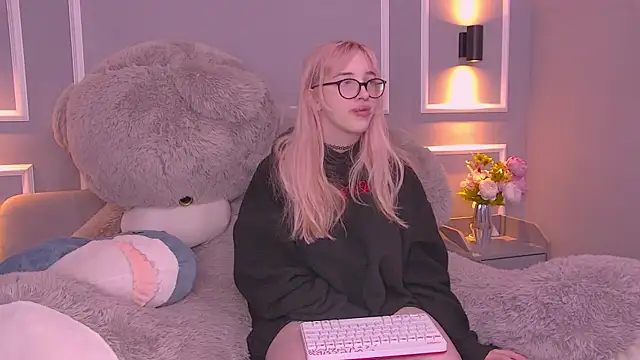 AmayaSakura online show from 02-02-25, 12:40