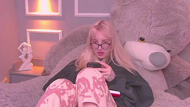 AmayaSakura online show from 02-06-25, 03:48