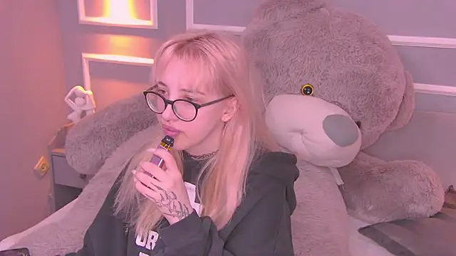 AmayaSakura online show from 02-06-25, 09:17