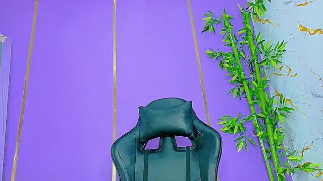 scarlet-jonesx online show from 10-10-25, 04:55