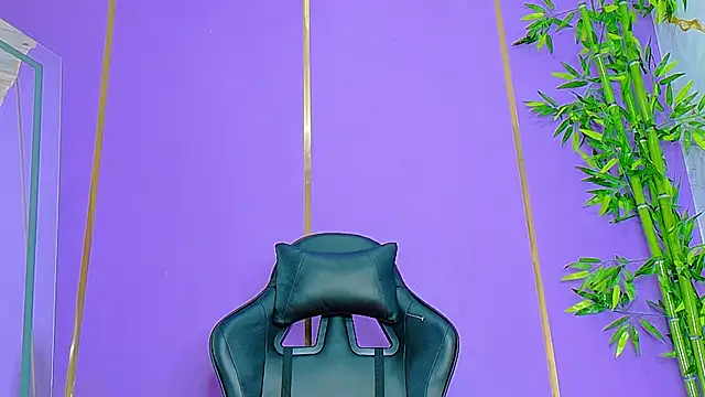 scarlet-jonesx online show from 10-17-25, 03:36