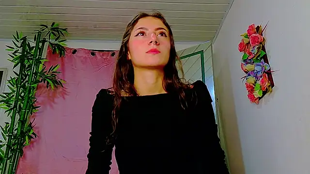 Snapshot of scarlet-jonesx chatting on 05-15-26, 11:34 scarlet-jonesx online show from 05-15-26, 11:34