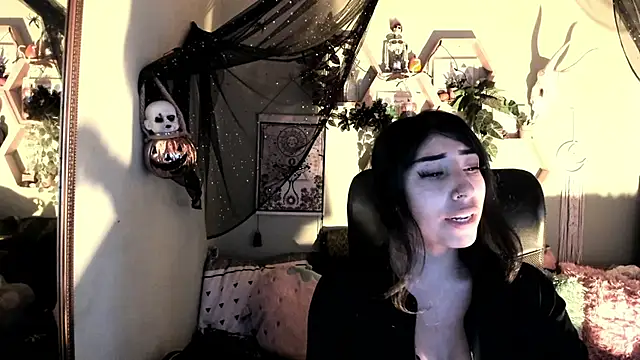 SheryLee online show from 10-16-25, 10:33