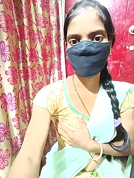 Snapshot of Joshna-Sexy chatting on 12-16-24, 04:38 Joshna-Sexy online show from 12-16-24, 04:38