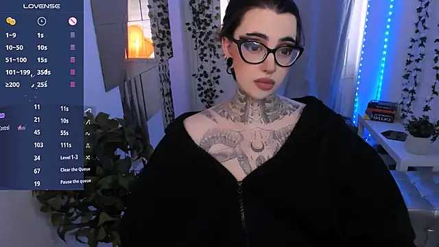 Snapshot of Dixi_Pixi_ chatting on 06-12-26, 06:56 Dixi Pixi online show from 06-12-26, 06:56