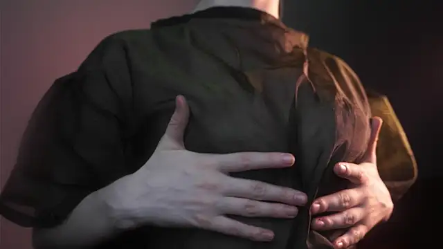 ginger hugs online show from 10-14-25, 10:10