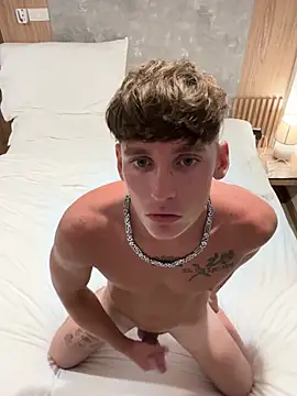 Snapshot of Hornyyoungstud123 chatting on 07-07-26, 07:18 Hornyyoungstud123 online show from 07-07-26, 07:18