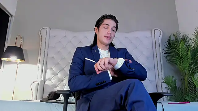 Karimferrer online show from 11-27-25, 07:49