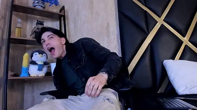 Karimferrer online show from 03-15-26, 04:29