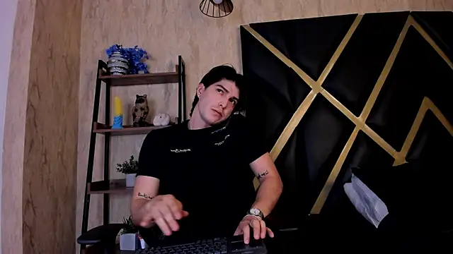 Karimferrer online show from 04-11-26, 01:32